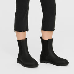 Black Chelsey boots/