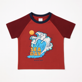 Boy red sea day T-Shirt
