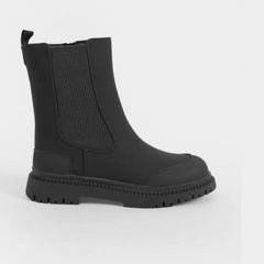 Black Chelsey boots/
