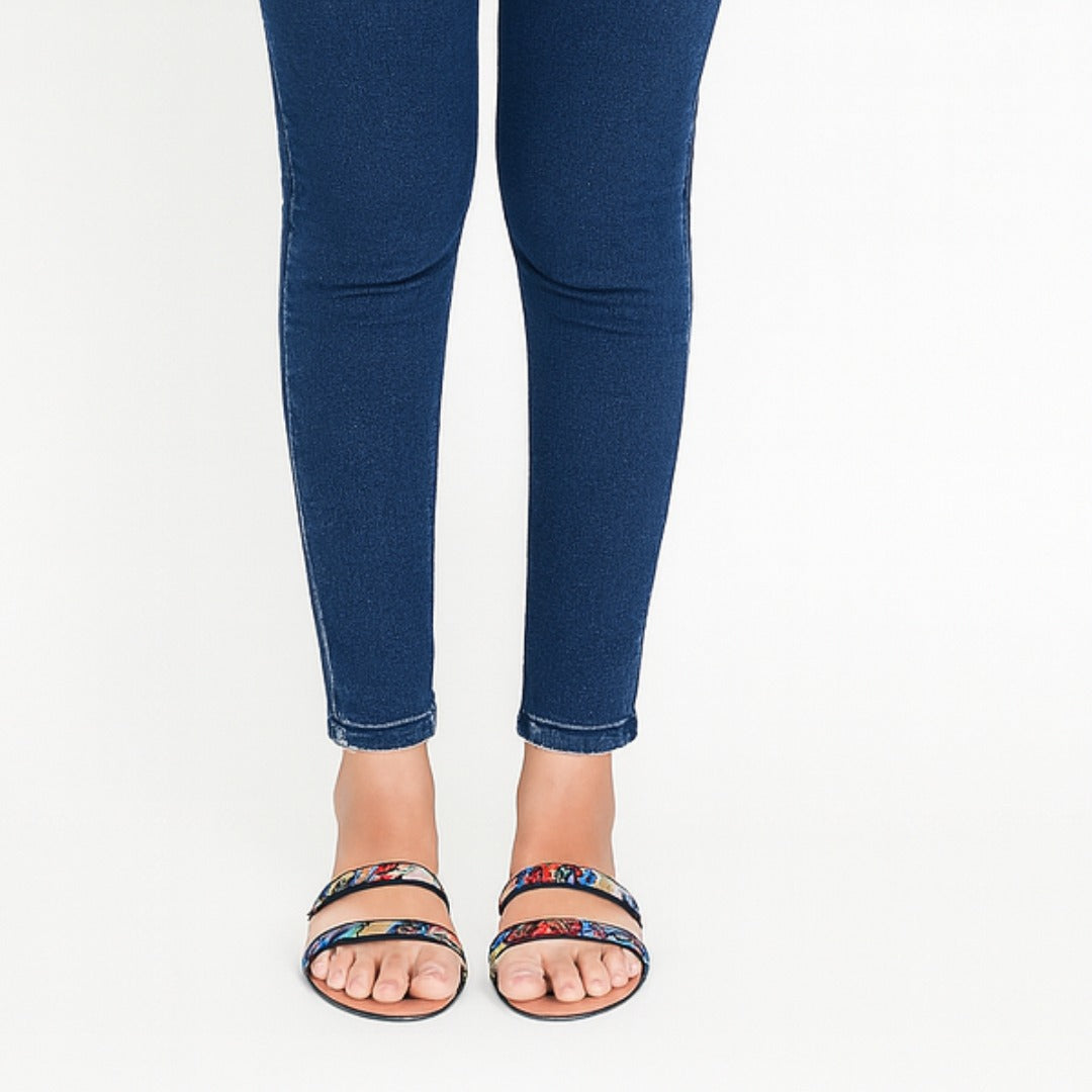 Ladies snake print slipper