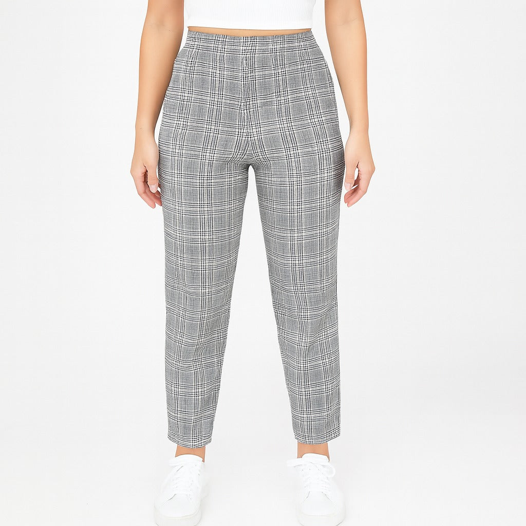 Ladies slim fit checkered pant