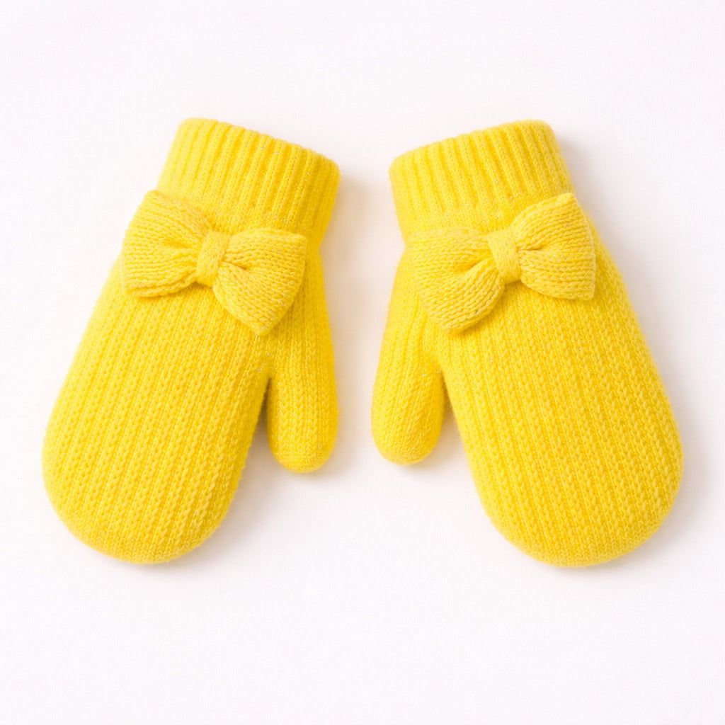 Girls yellow glitter wool gloves